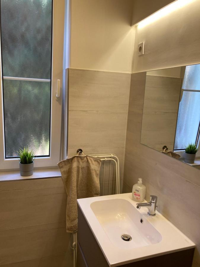 זמראדי Kuenszler Apartmanhaz מראה חיצוני תמונה